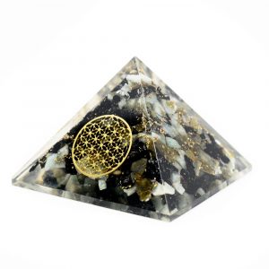 Pyramide Orgonite / Chrysocolle - Fleur de vie (40 mm)