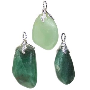 Pendentif en Aventurine Verte avec Œillet en Métal