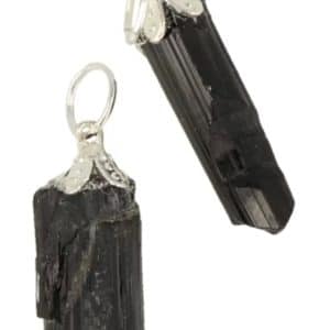 Pendentif en pierre brute de tourmaline noire pour l'ancrage et l'équilibre